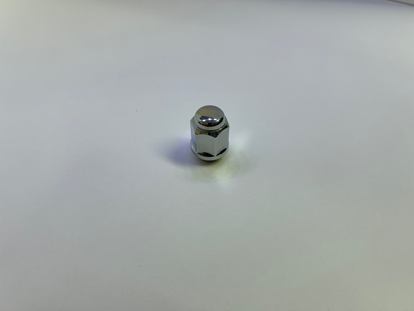 휠볼트